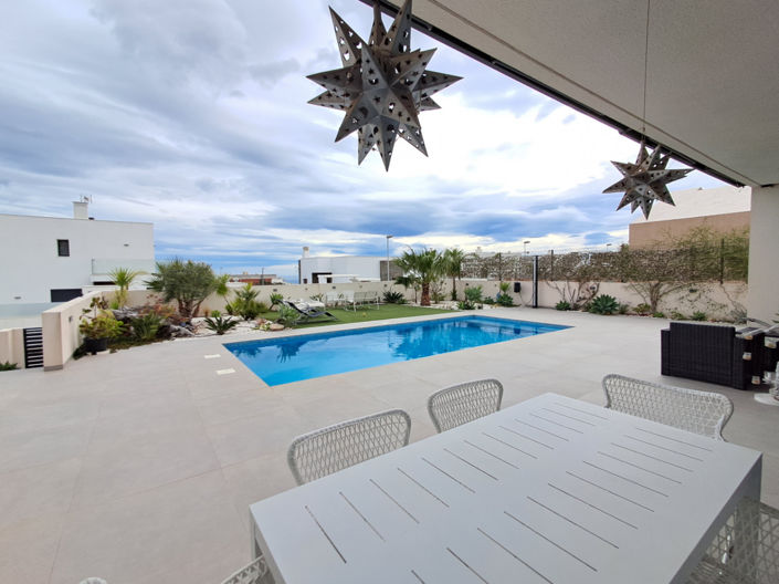 Image No.15-5 Bed Villa for sale