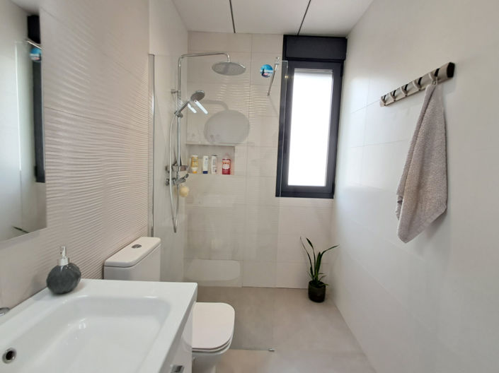 Image No.44-5 Bed Villa for sale