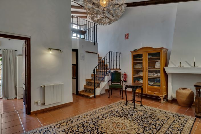 Image No.20-5 Bed Townhouse for sale