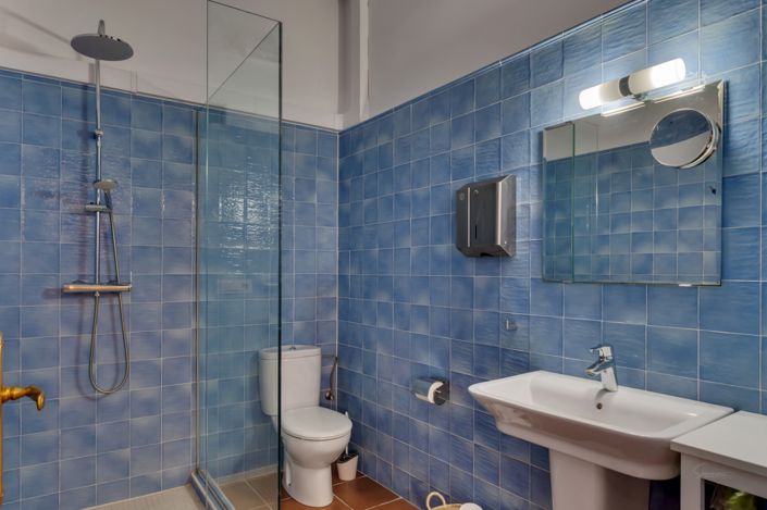 Image No.24-5 Bed Townhouse for sale