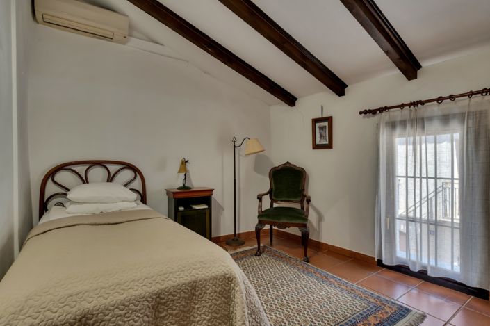 Image No.29-5 Bed Townhouse for sale