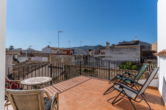 Image No.31-5 Bed Townhouse for sale