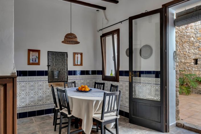 Image No.6-5 Bed Townhouse for sale