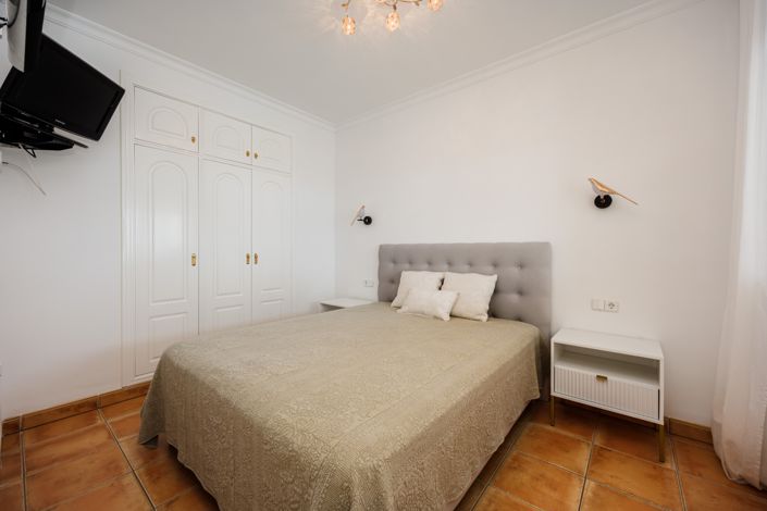 Image No.10-3 Bed Villa for sale