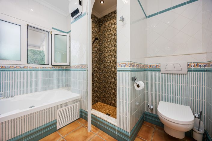 Image No.18-3 Bed Villa for sale
