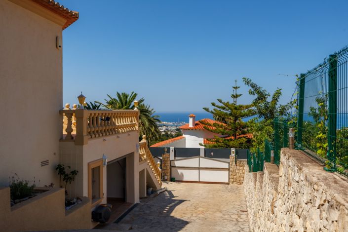 Image No.27-3 Bed Villa for sale