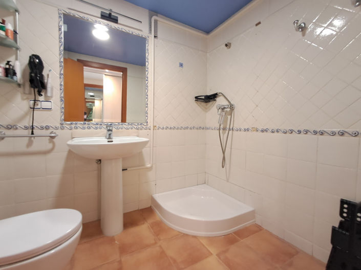 Image No.29-2 Bed Apartment for sale