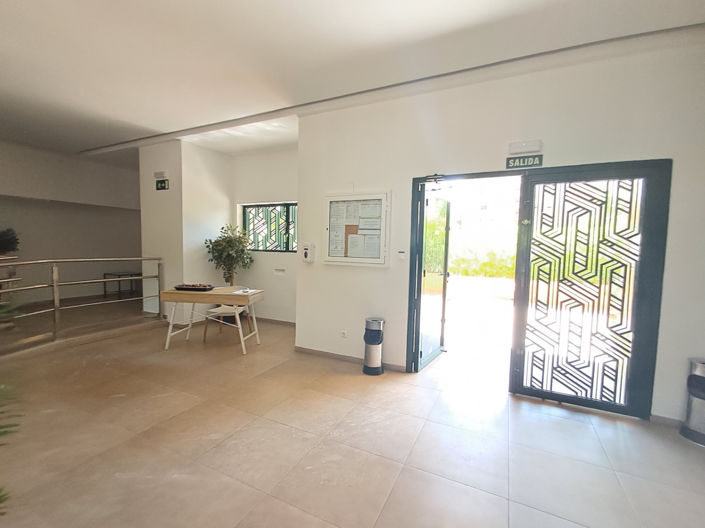 Image No.39-2 Bed Apartment for sale
