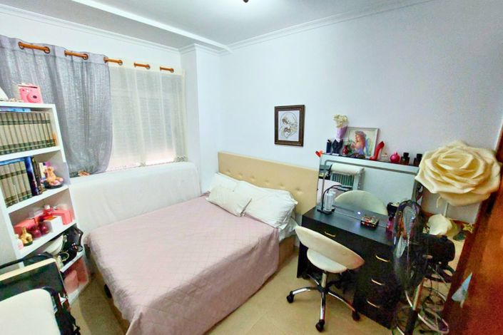 Image No.12-3 Bed Apartment for sale