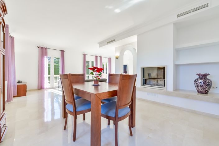 Image No.30-4 Bed Villa for sale