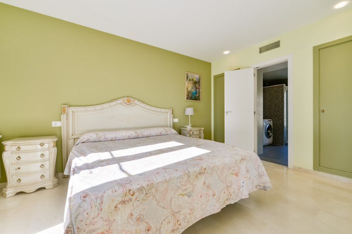 Image No.41-4 Bed Villa for sale