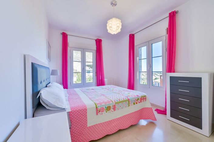 Image No.46-4 Bed Villa for sale
