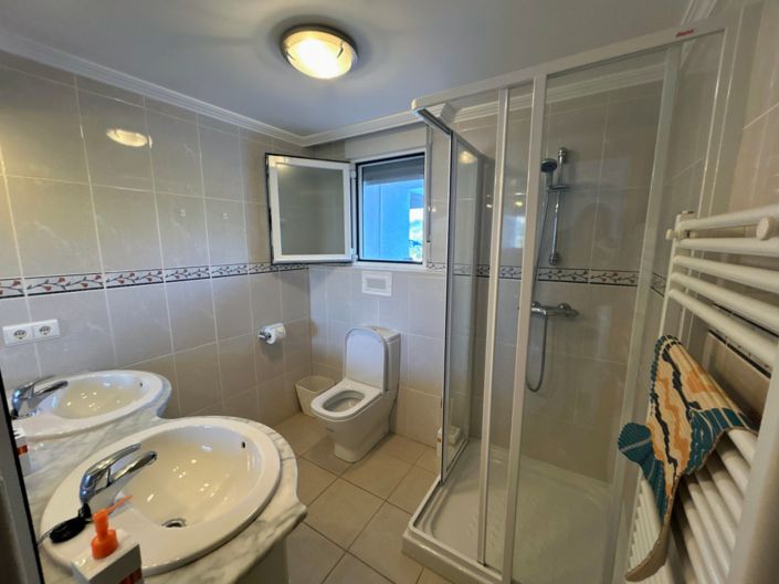 Image No.14-4 Bed Villa for sale