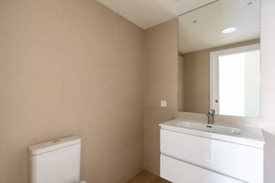 modern3-bedroomapartmentinjaveawalkingdistanc