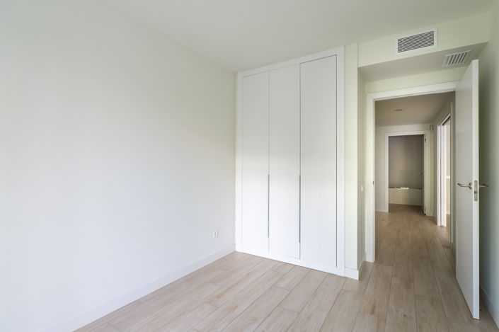 Image No.12-3 Bed Apartment for sale