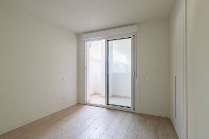 Image No.14-3 Bed Apartment for sale