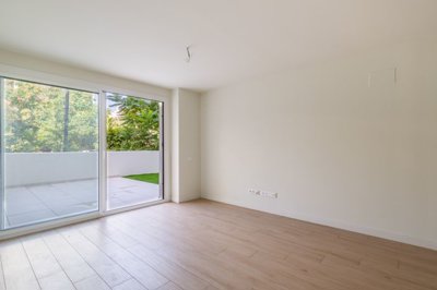 modern3-bedroomapartmentinjaveawalkingdistanc