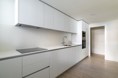 modern3-bedroomapartmentinjaveawalkingdistanc