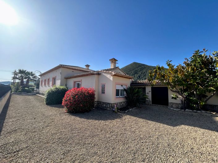 Image No.2-3 Bed Villa for sale