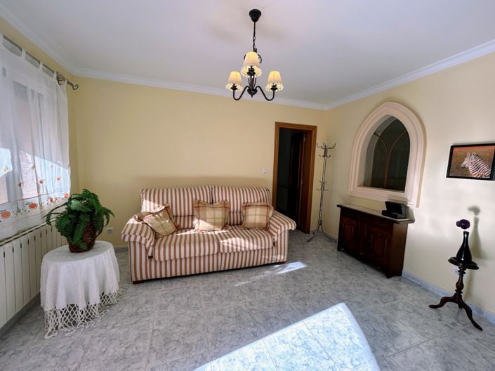 Image No.6-3 Bed Villa for sale