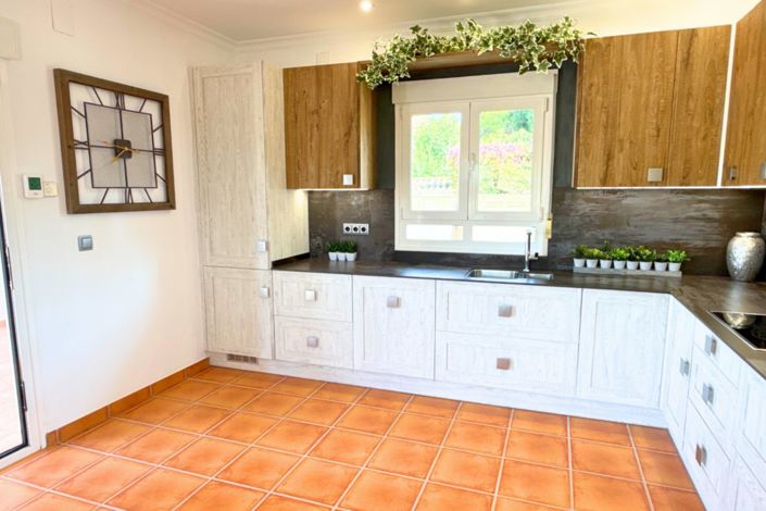 Image No.28-4 Bed Villa for sale