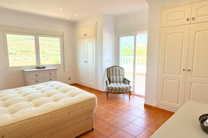Image No.38-4 Bed Villa for sale