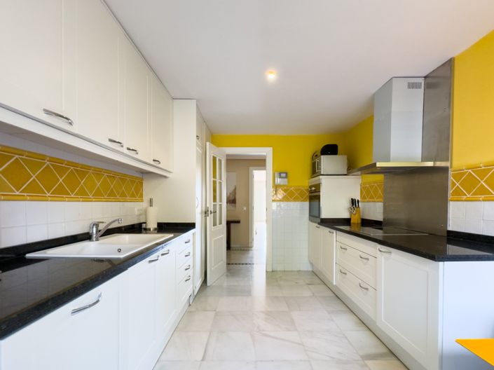 Image No.3-3 Bed Apartment for sale