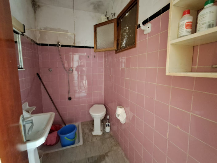 Image No.12-4 Bed Townhouse for sale