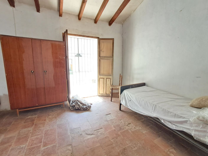 Image No.22-4 Bed Townhouse for sale