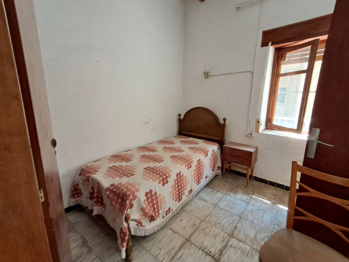 Image No.25-4 Bed Townhouse for sale