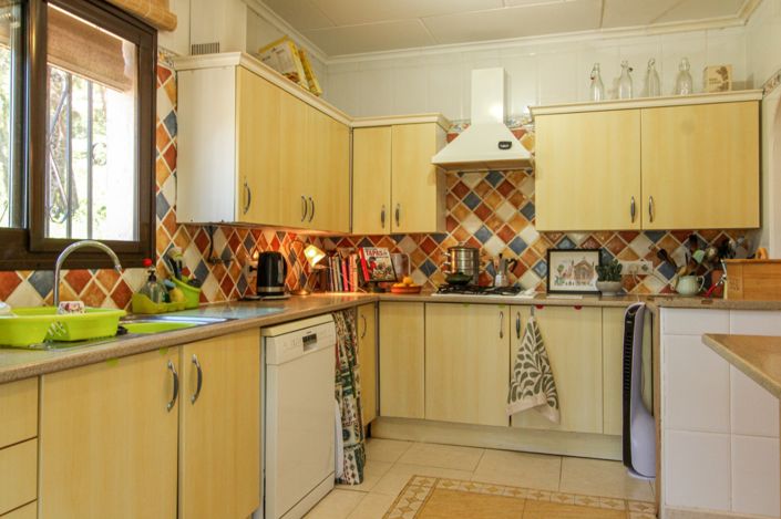 Image No.10-5 Bed Villa for sale