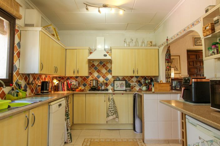 Image No.9-5 Bed Villa for sale