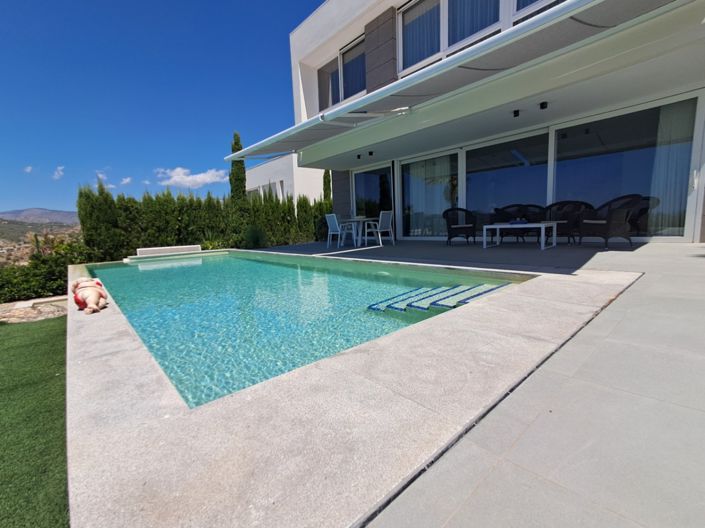 Image No.11-3 Bed Villa for sale