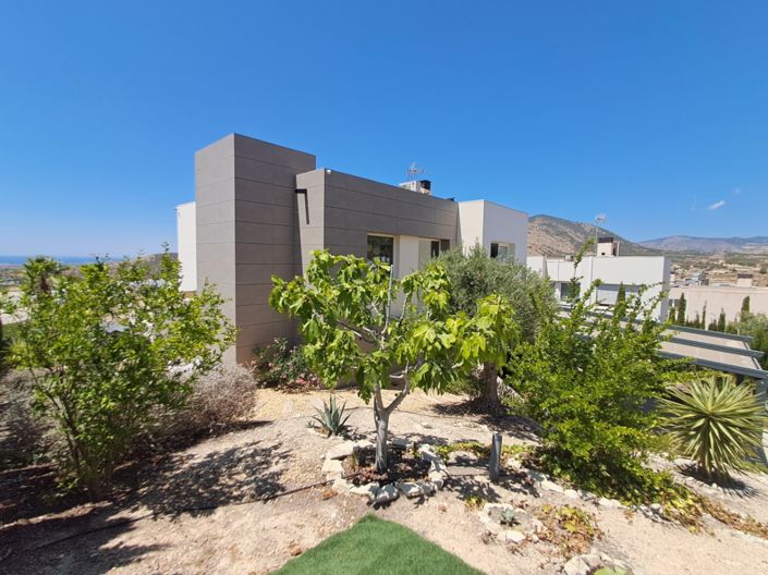 Image No.48-3 Bed Villa for sale