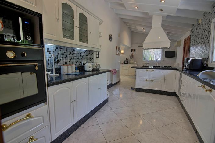 Image No.11-3 Bed Villa for sale
