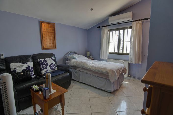Image No.18-3 Bed Villa for sale