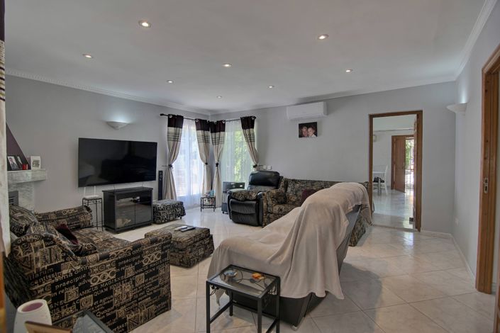 Image No.4-3 Bed Villa for sale