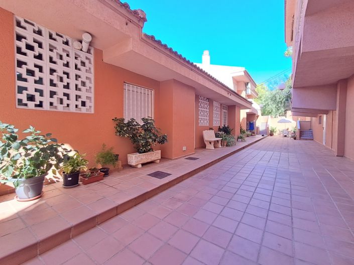 Image No.21-2 Bed Apartment for sale