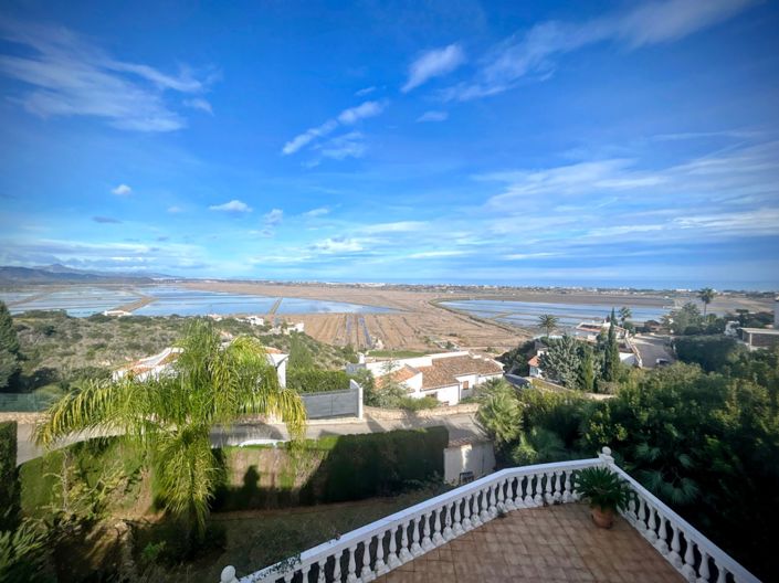 Image No.31-4 Bed Villa for sale