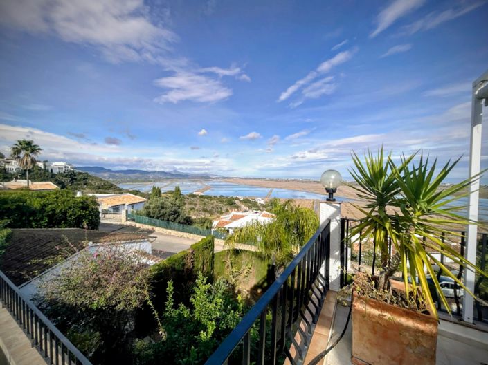 Image No.32-4 Bed Villa for sale