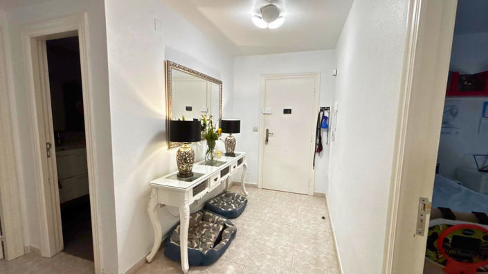 Image No.8-4 Bed Apartment for sale