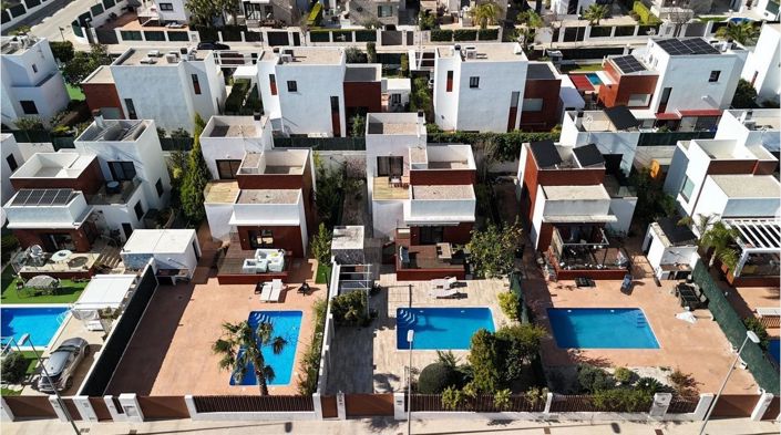 Image No.31-3 Bed Villa for sale