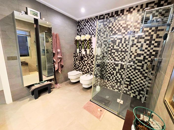 Image No.21-2 Bed Apartment for sale