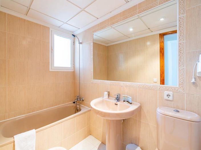 Image No.13-2 Bed Apartment for sale