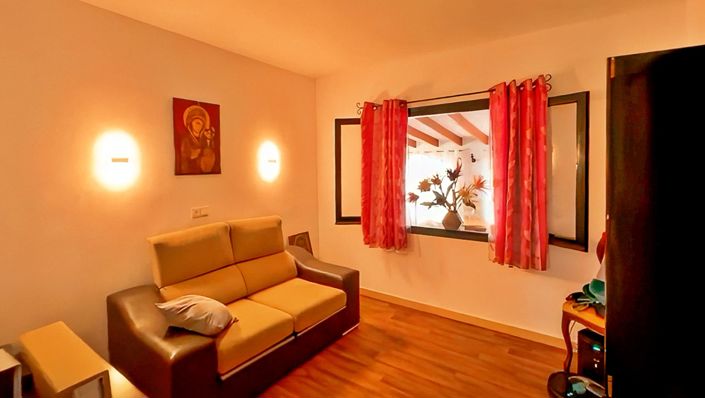 Image No.12-4 Bed Villa for sale