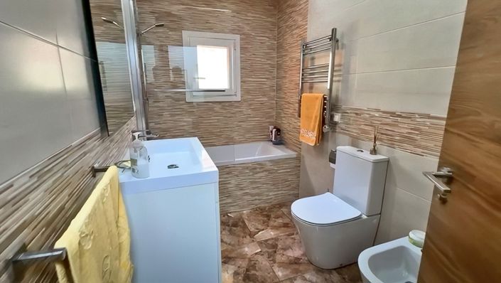 Image No.16-4 Bed Villa for sale