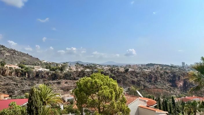 Image No.20-4 Bed Villa for sale
