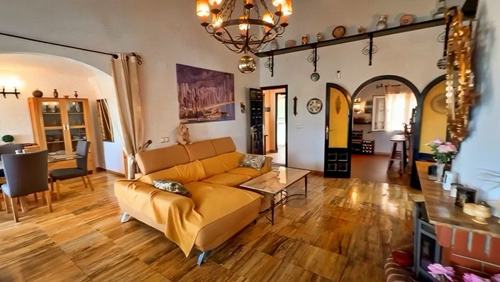 Image No.5-4 Bed Villa for sale