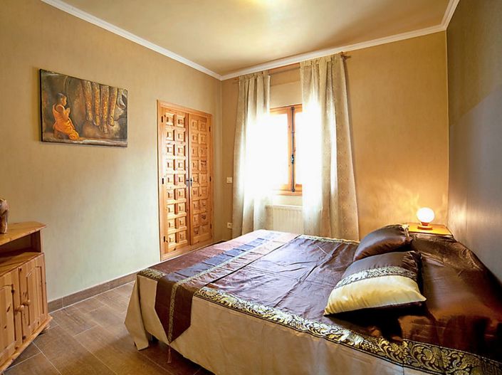 Image No.9-5 Bed Villa for sale