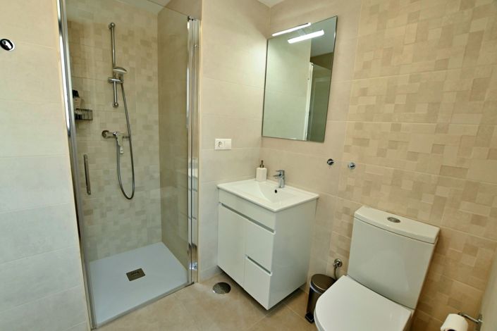 Image No.11-2 Bed Apartment for sale